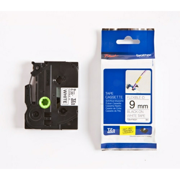 Original Schriftbandkassette Brother TZE-FX221 schwarz auf weiß (9mm x 8m) 